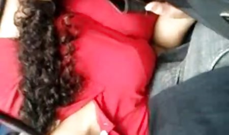 رینگ کلیپ سسکی های MILF با ضخامت بزرگ سپس گل میخ های خوش شانس را سوار می کنند